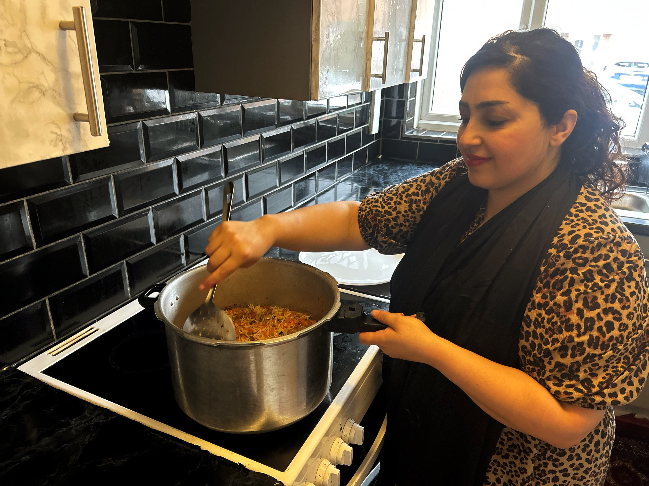 Nelab Rahimi cooking