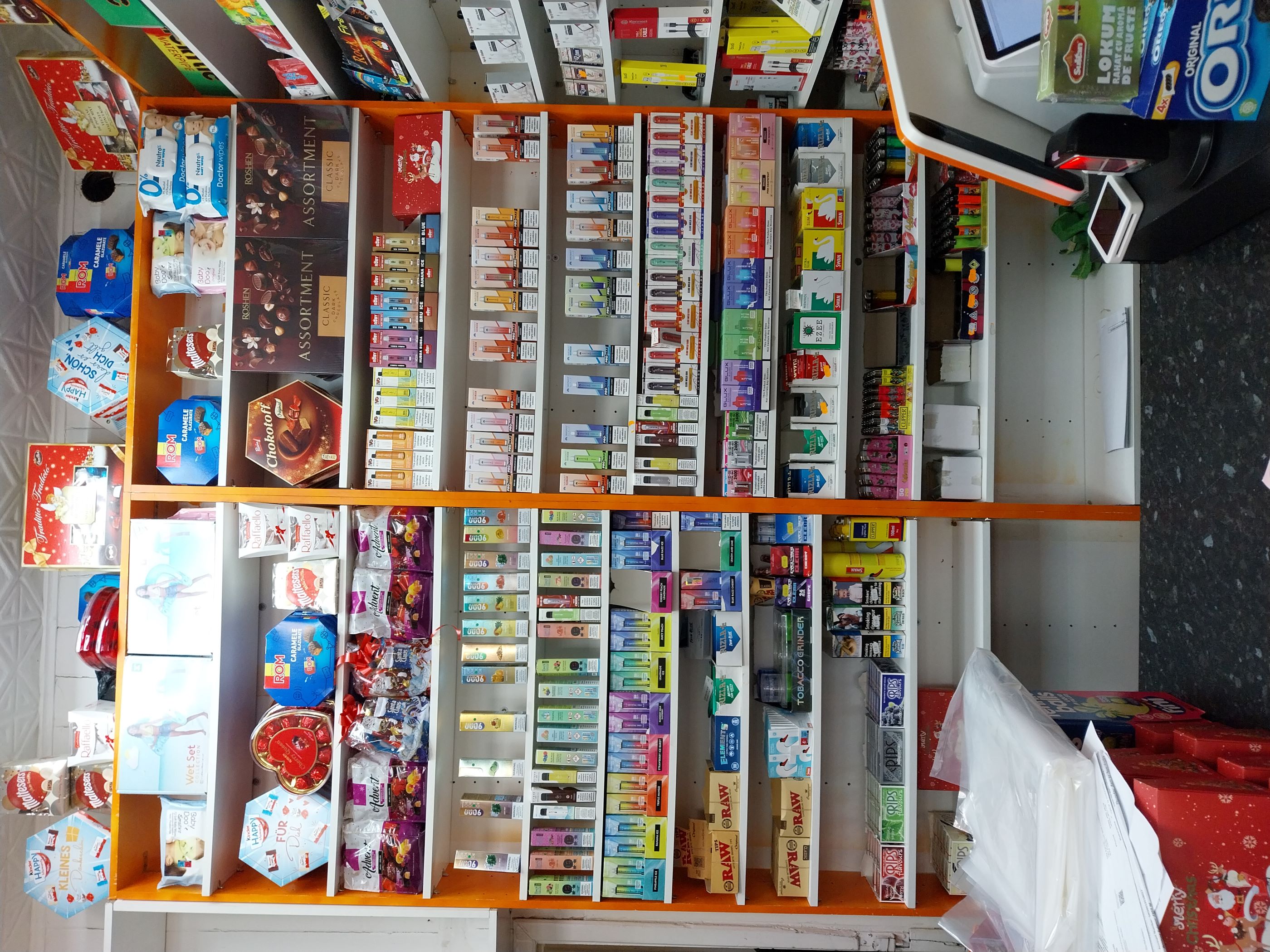 Retailer must pay £3,300 over illegal tobacco and vape stock