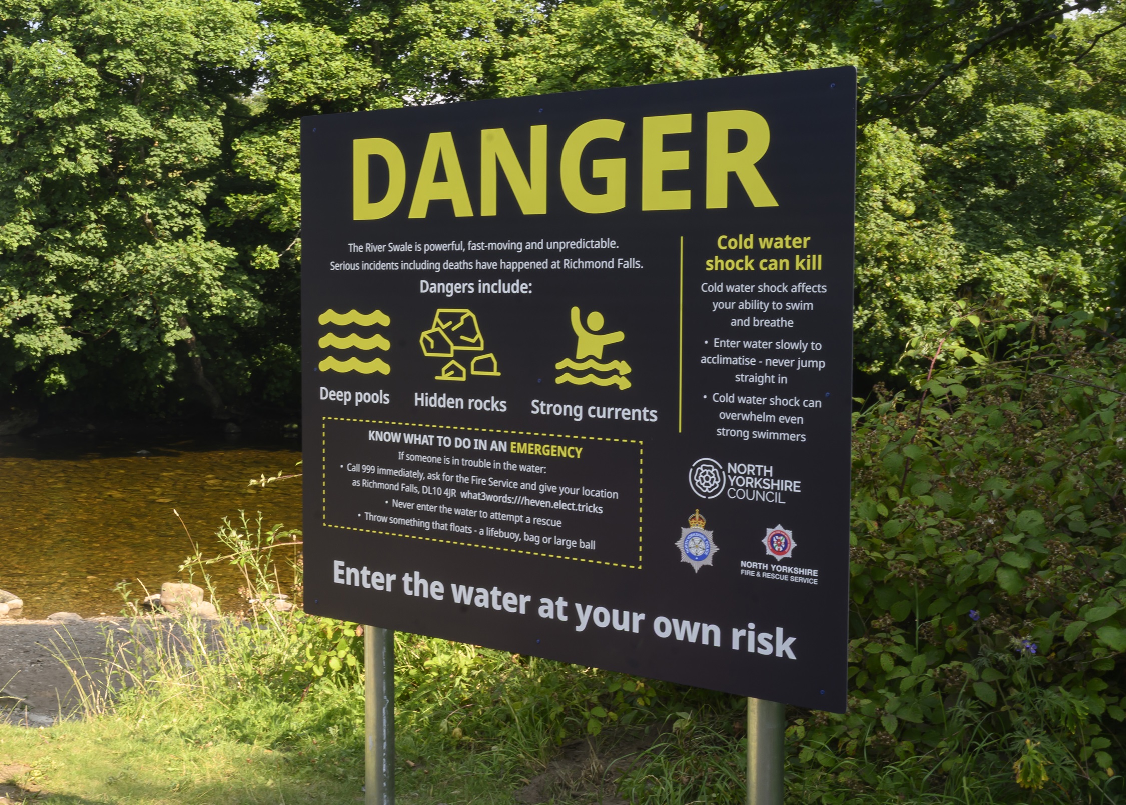 A danger sign at Richmond Falls