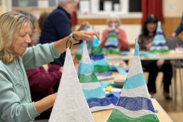 Lantern-making session with Animated Objects