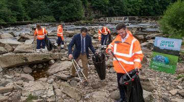 Litter picking at Richmond falls