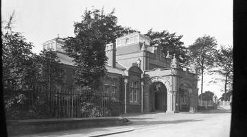 The Spa baths were opened on October 24, 1905