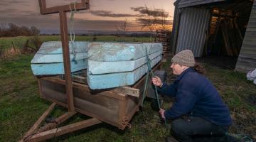 Competitor Edmund Ulliott putting the final touches to his raft and loading it onto his trailer.