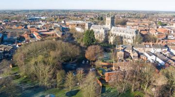  An aerial shot of Selby Park showing Selby Abbey.